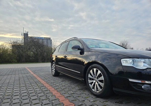 Volkswagen Passat cena 16900 przebieg: 170000, rok produkcji 2008 z Wągrowiec małe 154